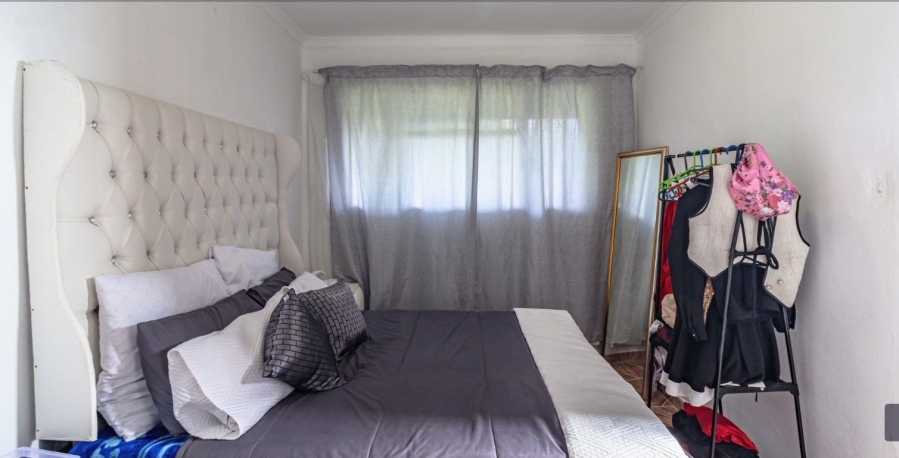 5 Bedroom Property for Sale in Mondeor Gauteng