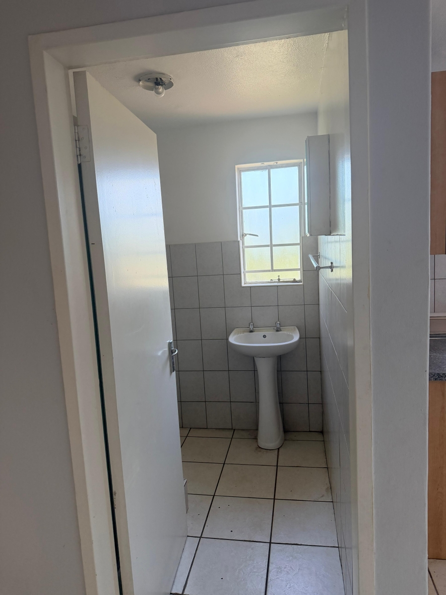 1 Bedroom Property for Sale in Riviera Gauteng