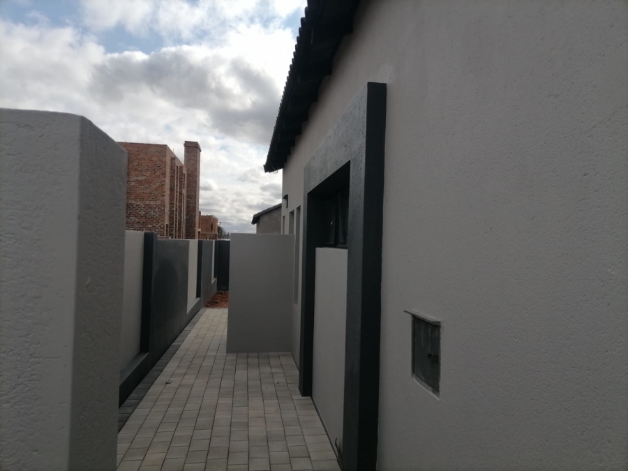 3 Bedroom Property for Sale in Raslouw Gauteng