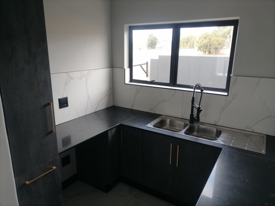 3 Bedroom Property for Sale in Raslouw Gauteng