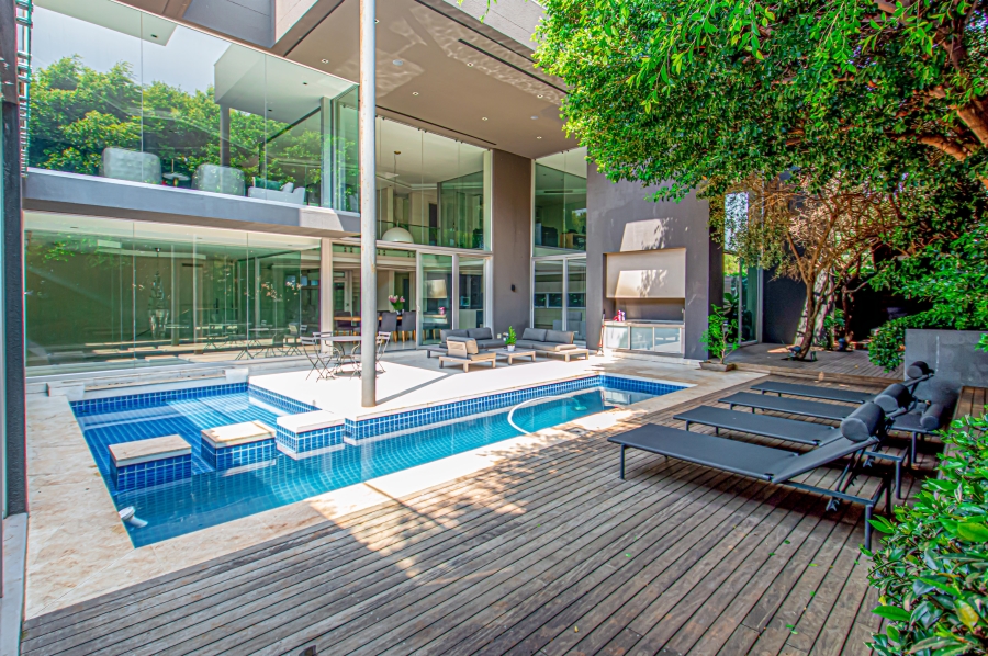 5 Bedroom Property for Sale in Bedfordview Gauteng