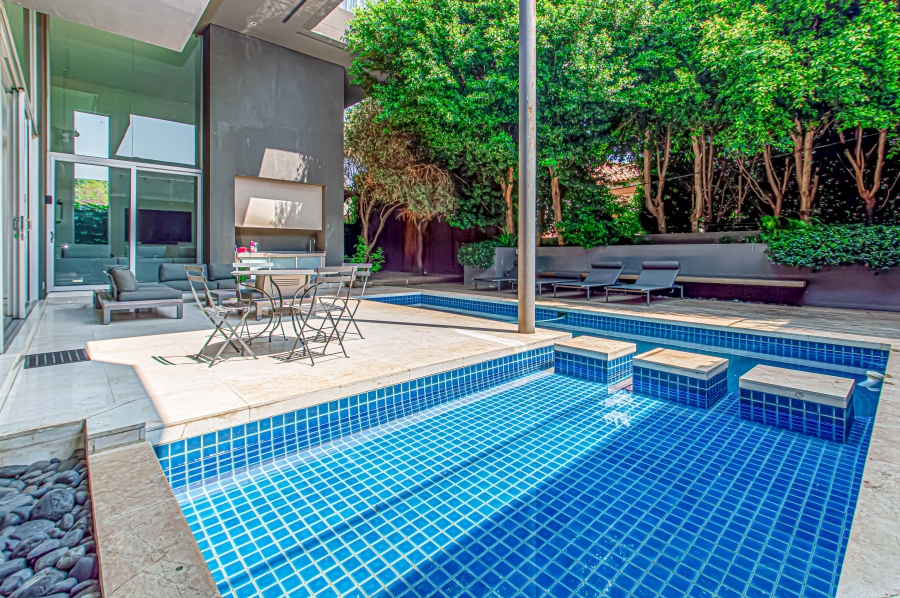 5 Bedroom Property for Sale in Bedfordview Gauteng