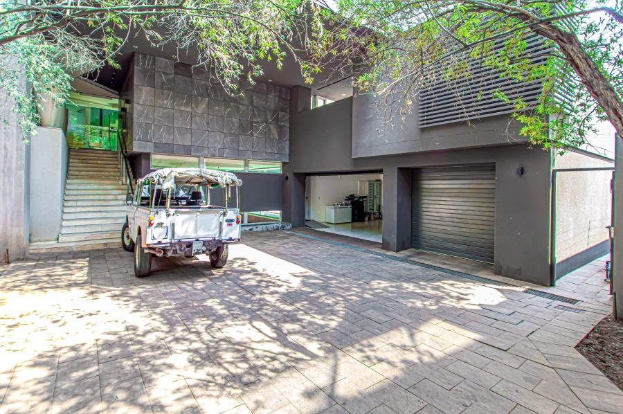5 Bedroom Property for Sale in Bedfordview Gauteng