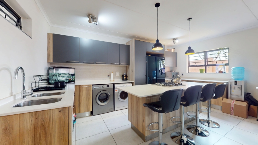 3 Bedroom Property for Sale in Glen Marais Gauteng