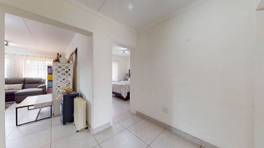 3 Bedroom Property for Sale in Glen Marais Gauteng