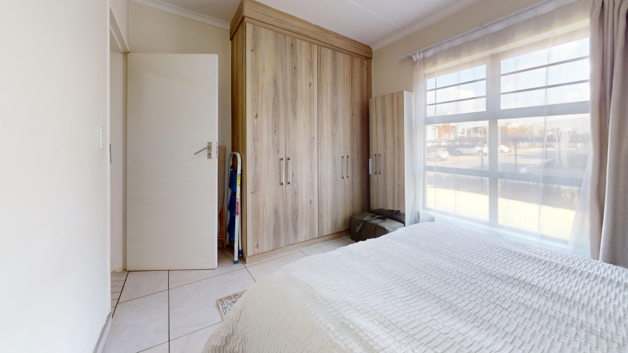 3 Bedroom Property for Sale in Glen Marais Gauteng