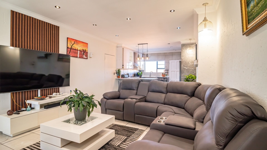3 Bedroom Property for Sale in Helderwyk Gauteng