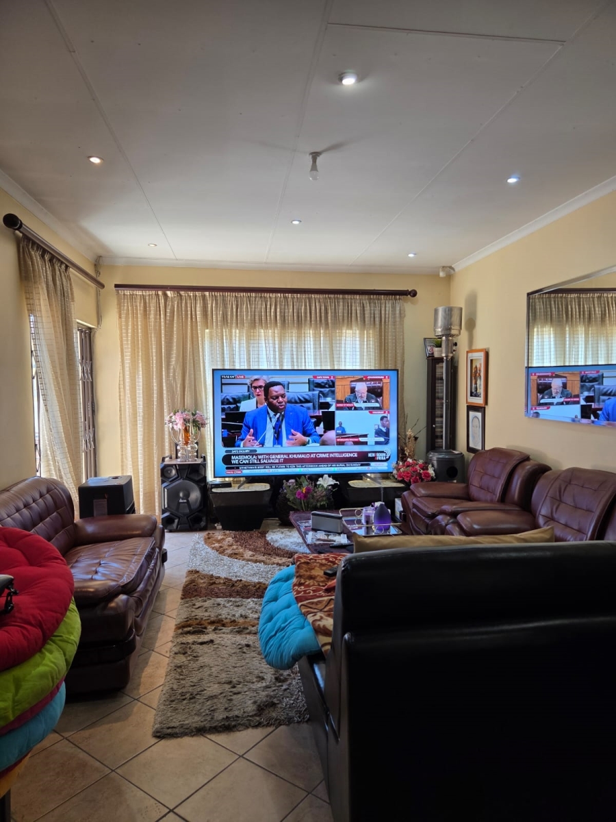 2 Bedroom Property for Sale in Naturena Gauteng