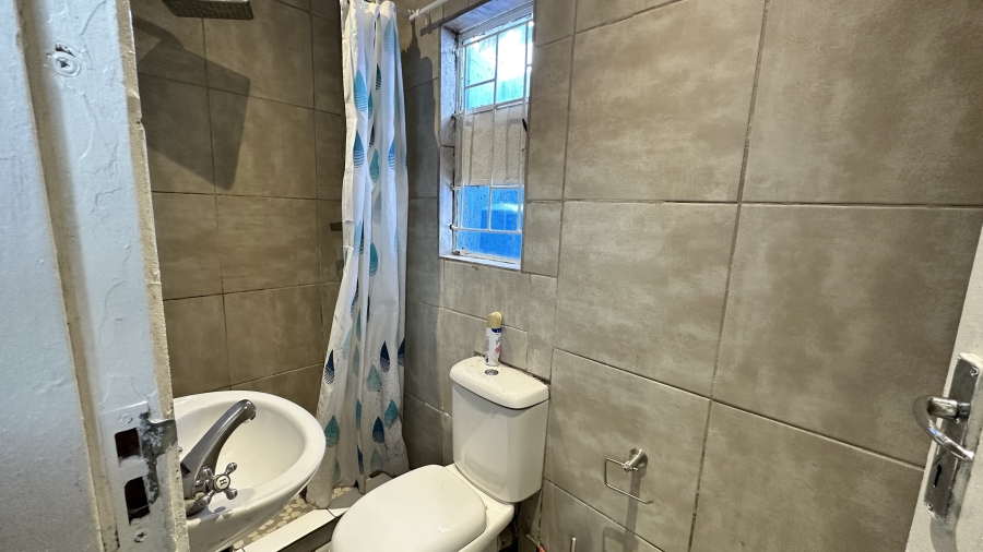 To Let 1 Bedroom Property for Rent in Primrose Gauteng