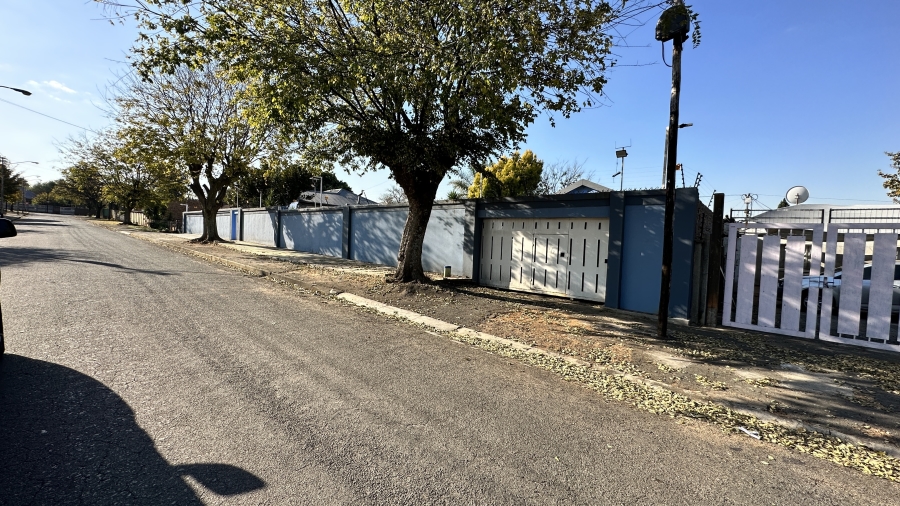 To Let 1 Bedroom Property for Rent in Primrose Gauteng