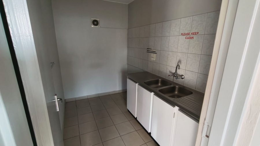 To Let Commercial Property for Rent in Hennopspark Gauteng