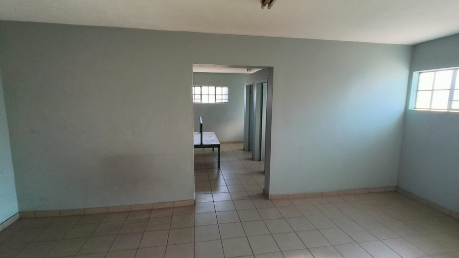 To Let Commercial Property for Rent in Hennopspark Gauteng