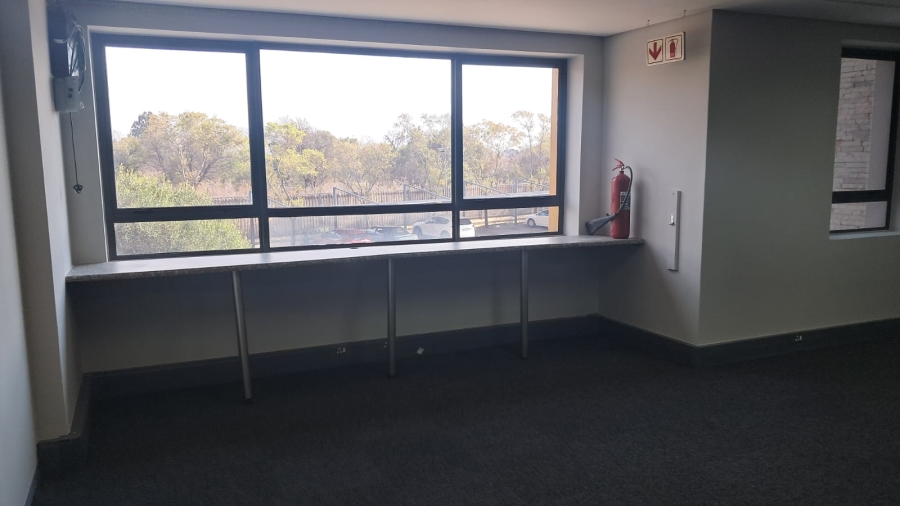 To Let Commercial Property for Rent in Southdowns Estate Gauteng