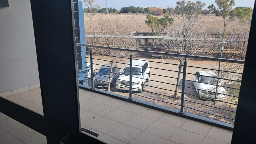 To Let Commercial Property for Rent in Southdowns Estate Gauteng