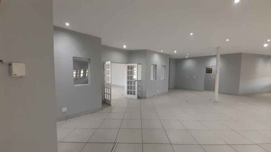 To Let Commercial Property for Rent in Faerie Glen Gauteng