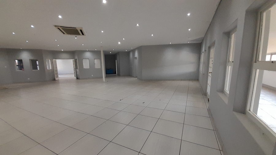 To Let Commercial Property for Rent in Faerie Glen Gauteng