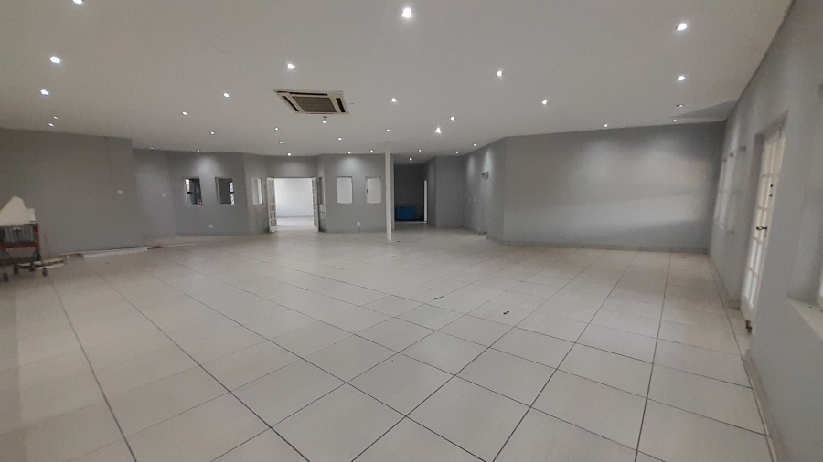 To Let Commercial Property for Rent in Faerie Glen Gauteng