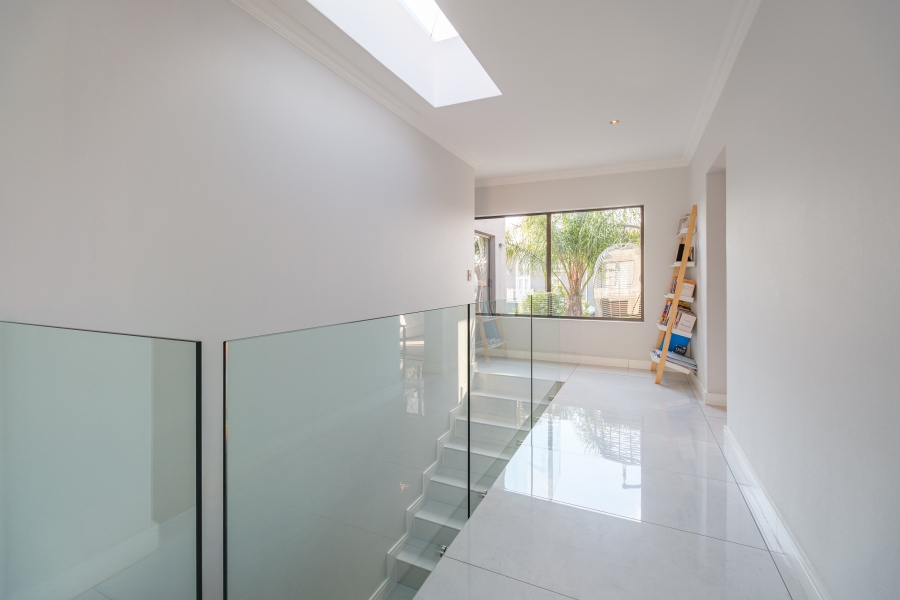 5 Bedroom Property for Sale in Beverley Gauteng