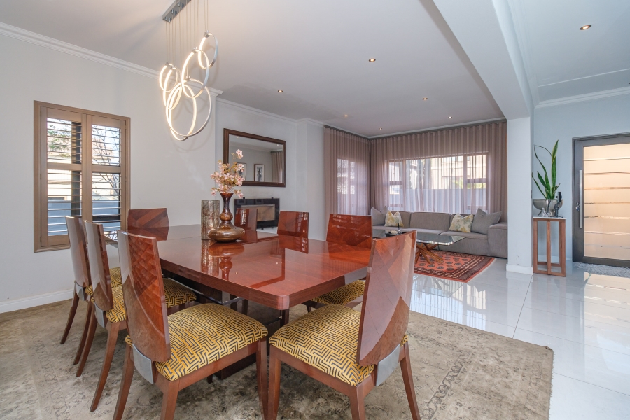 5 Bedroom Property for Sale in Beverley Gauteng