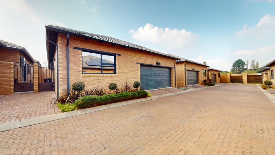 3 Bedroom Property for Sale in Bartlett Gauteng