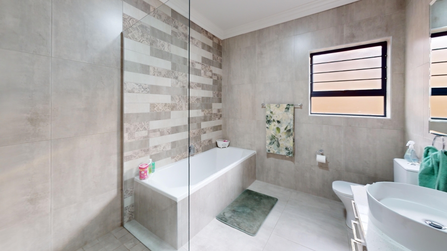 3 Bedroom Property for Sale in Bartlett Gauteng