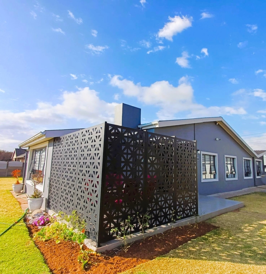 3 Bedroom Property for Sale in Meyerton Central Gauteng