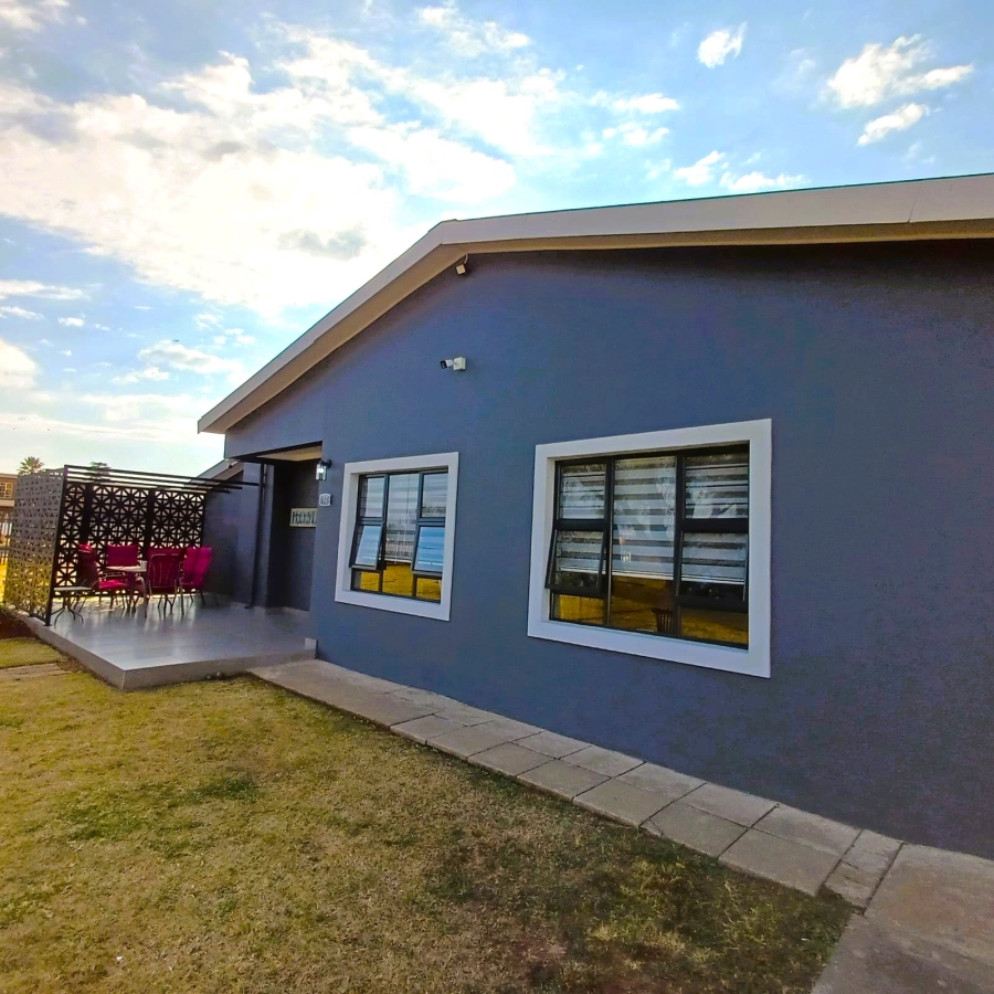 3 Bedroom Property for Sale in Meyerton Central Gauteng
