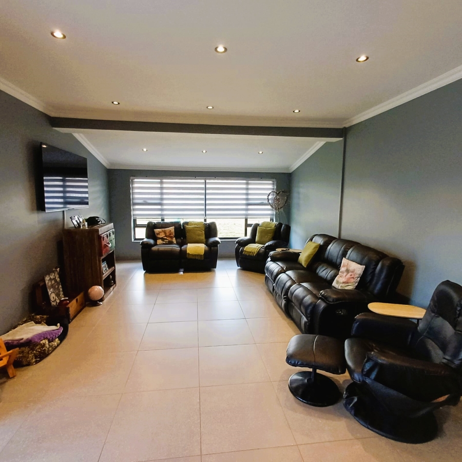 3 Bedroom Property for Sale in Meyerton Central Gauteng