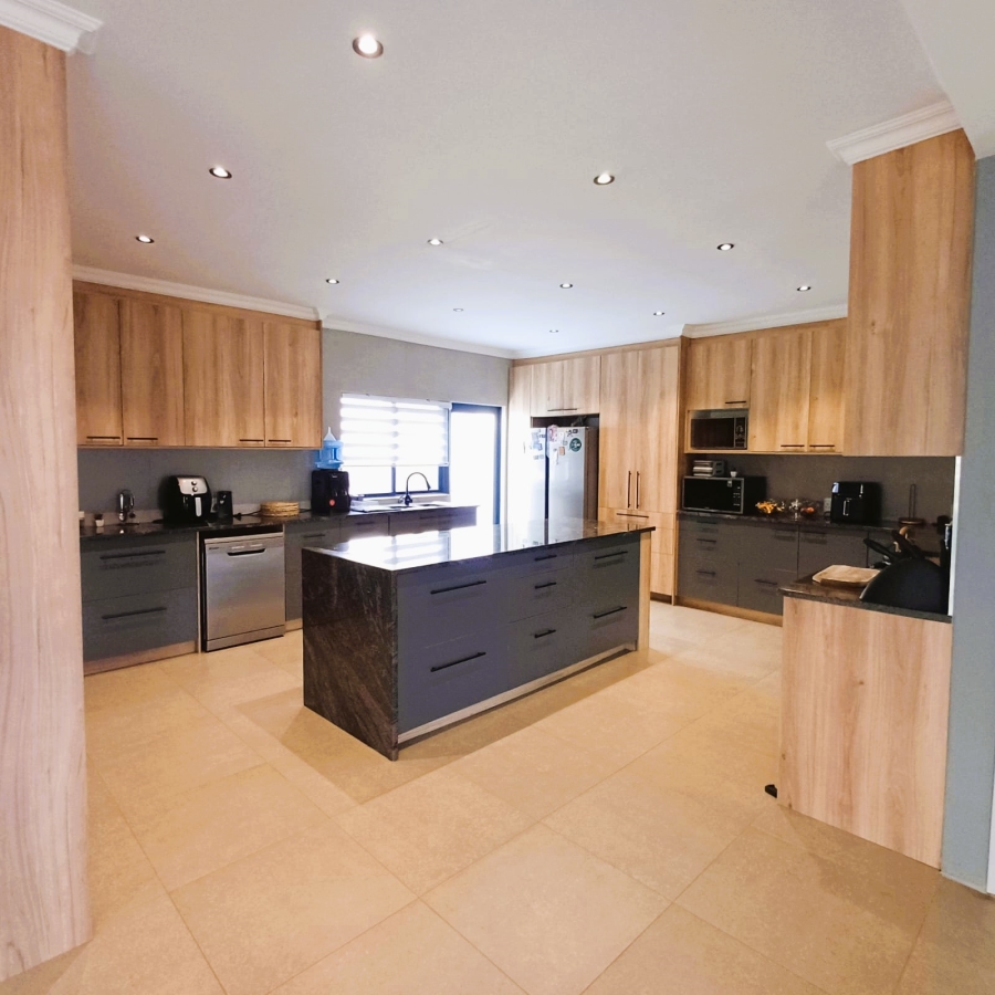 3 Bedroom Property for Sale in Meyerton Central Gauteng