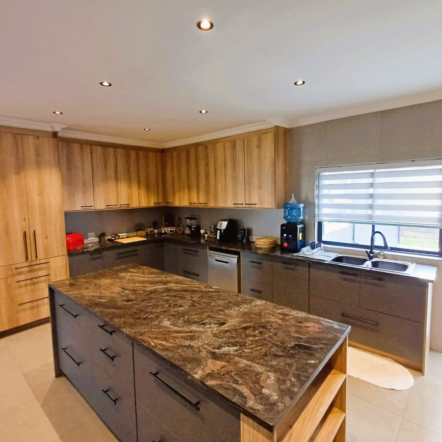 3 Bedroom Property for Sale in Meyerton Central Gauteng