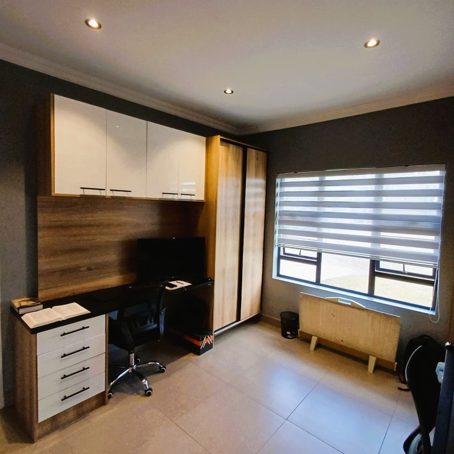 3 Bedroom Property for Sale in Meyerton Central Gauteng