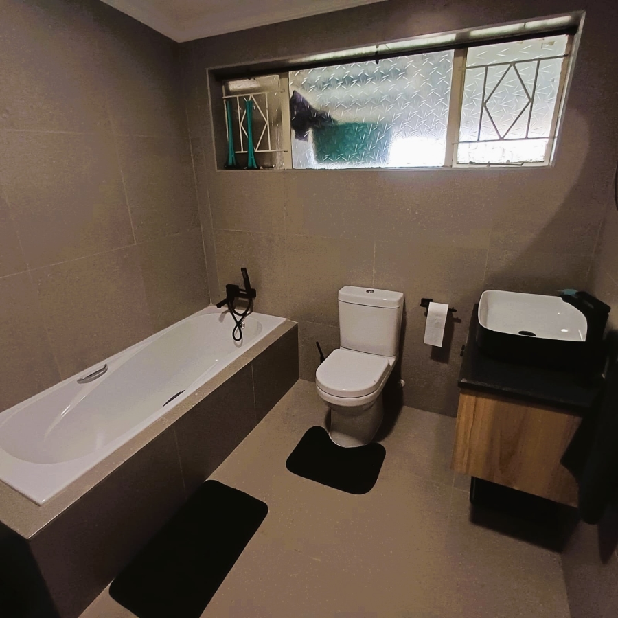 3 Bedroom Property for Sale in Meyerton Central Gauteng