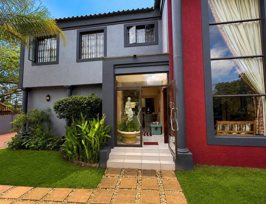7 Bedroom Property for Sale in Three Rivers Gauteng