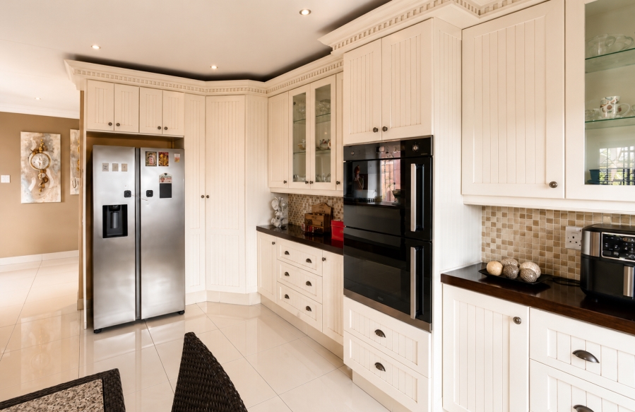 7 Bedroom Property for Sale in Three Rivers Gauteng