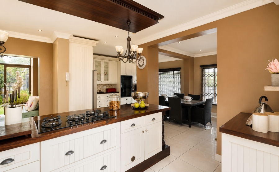 7 Bedroom Property for Sale in Three Rivers Gauteng