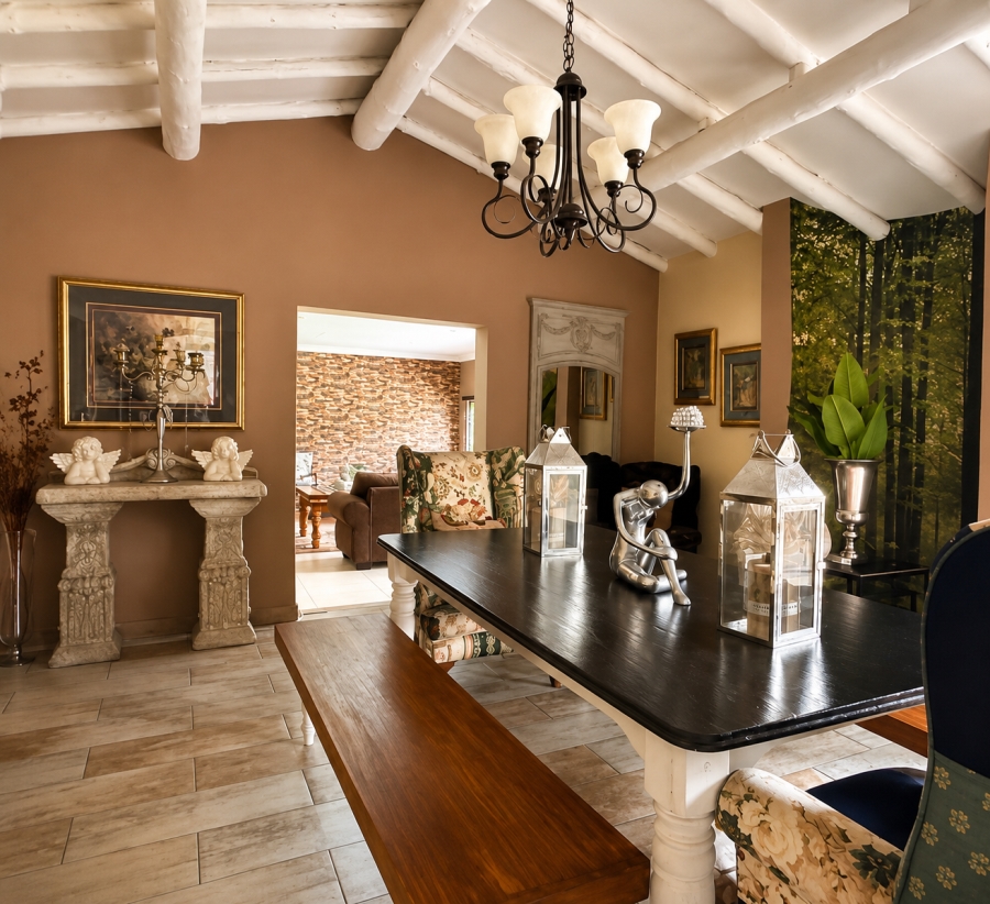 7 Bedroom Property for Sale in Three Rivers Gauteng
