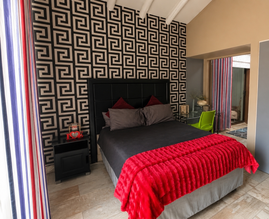 7 Bedroom Property for Sale in Three Rivers Gauteng