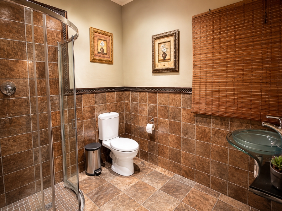 7 Bedroom Property for Sale in Three Rivers Gauteng