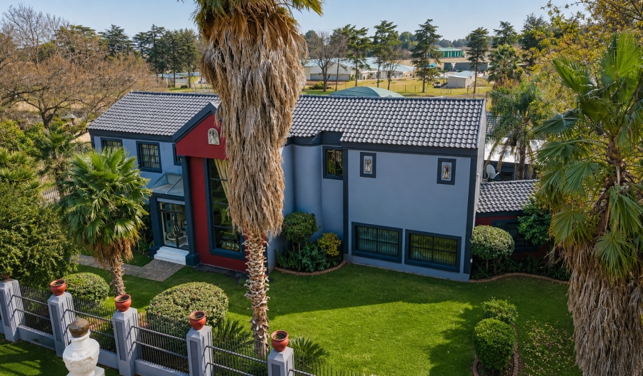 7 Bedroom Property for Sale in Three Rivers Gauteng