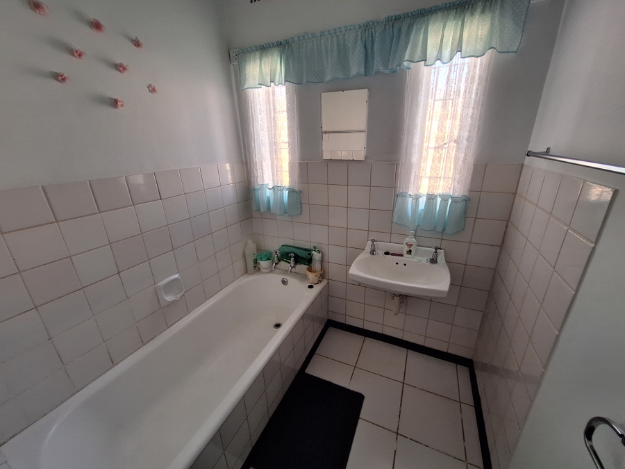 3 Bedroom Property for Sale in Vanderbijlpark SE 2 Gauteng