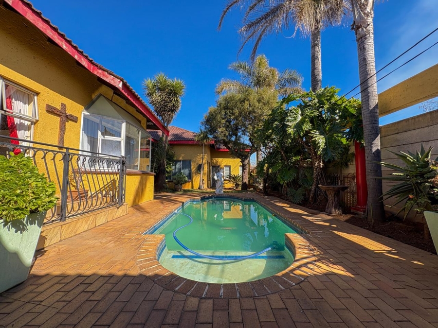 3 Bedroom Property for Sale in Brakpan Central Gauteng