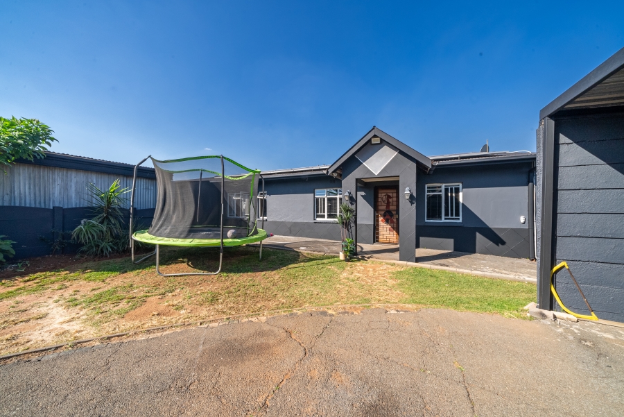 4 Bedroom Property for Sale in Minnebron Gauteng