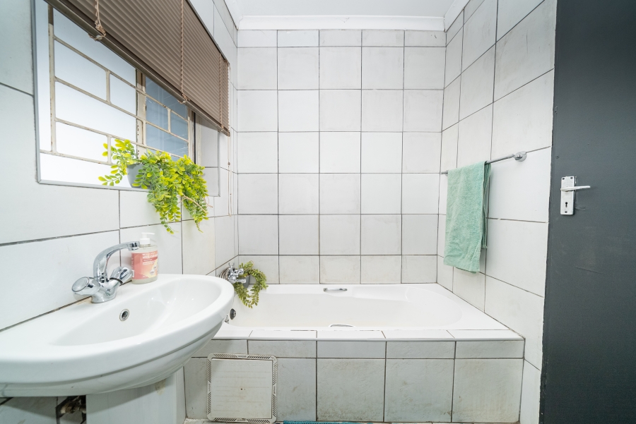 4 Bedroom Property for Sale in Minnebron Gauteng