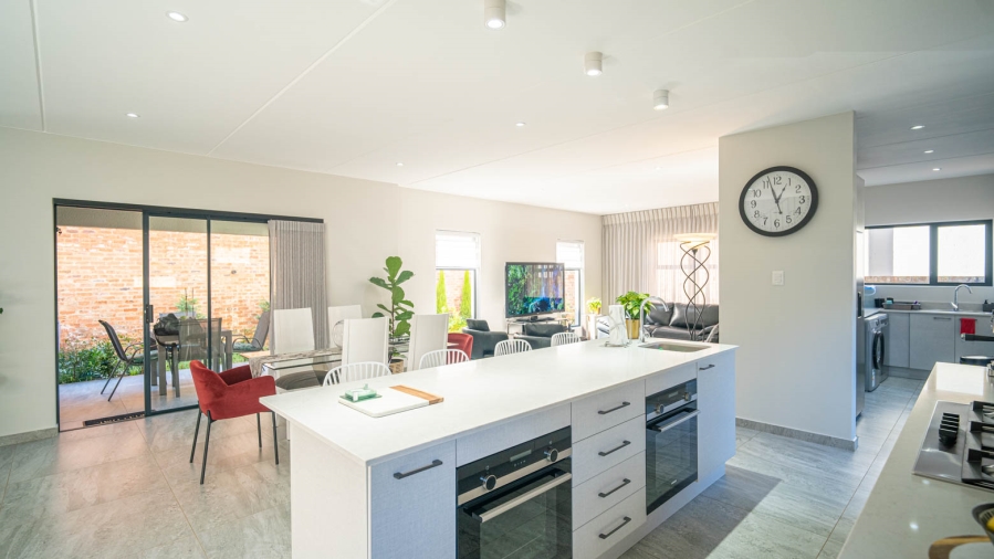 4 Bedroom Property for Sale in Carlswald Gauteng