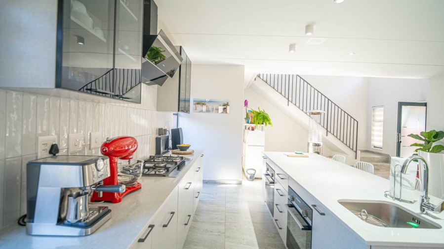 4 Bedroom Property for Sale in Carlswald Gauteng