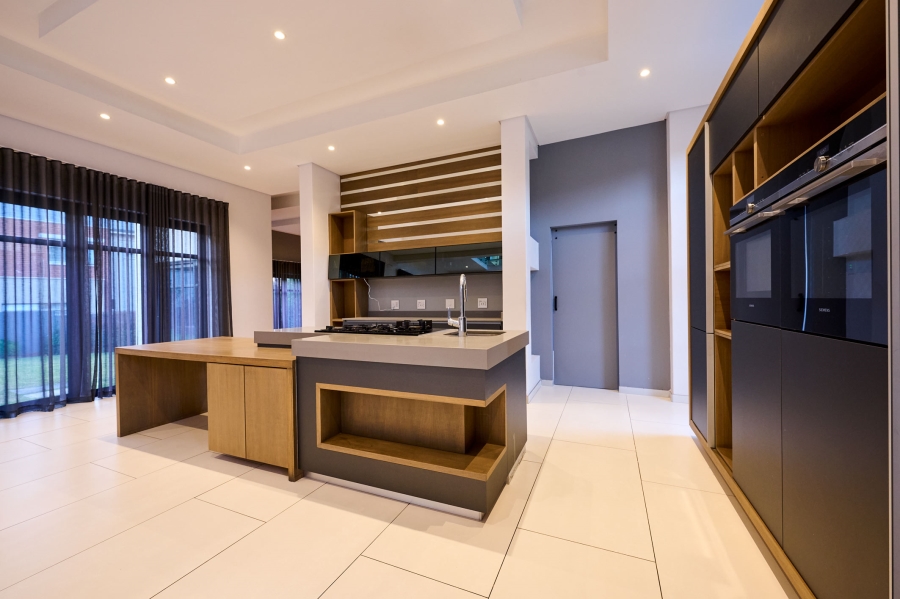 4 Bedroom Property for Sale in Waterfall Country Estate Gauteng