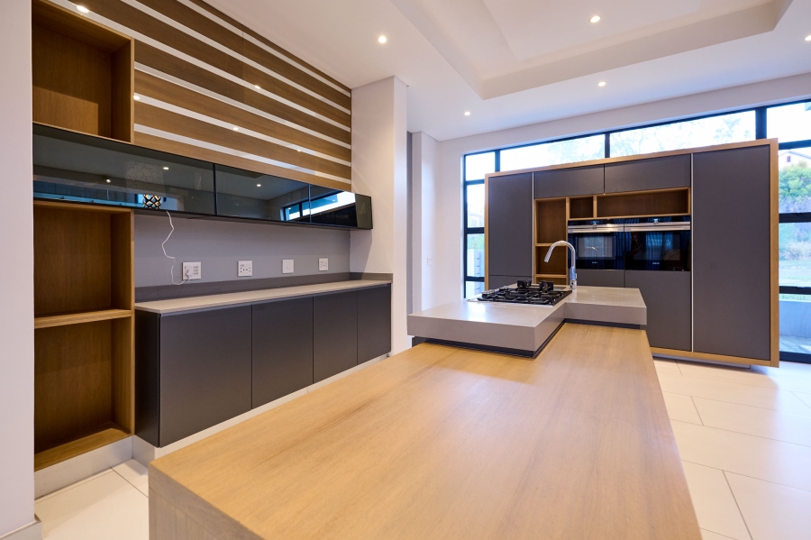 4 Bedroom Property for Sale in Waterfall Country Estate Gauteng