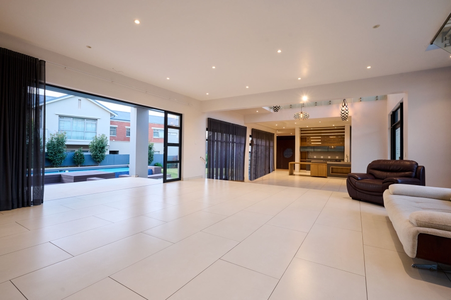 4 Bedroom Property for Sale in Waterfall Country Estate Gauteng
