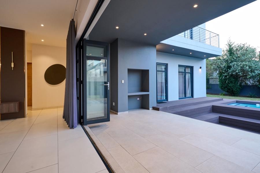 4 Bedroom Property for Sale in Waterfall Country Estate Gauteng