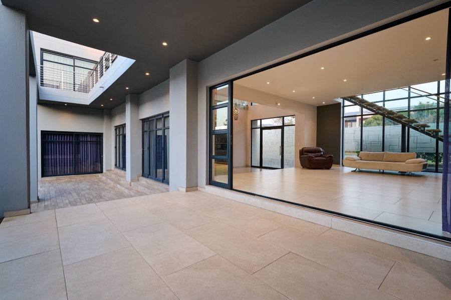 4 Bedroom Property for Sale in Waterfall Country Estate Gauteng